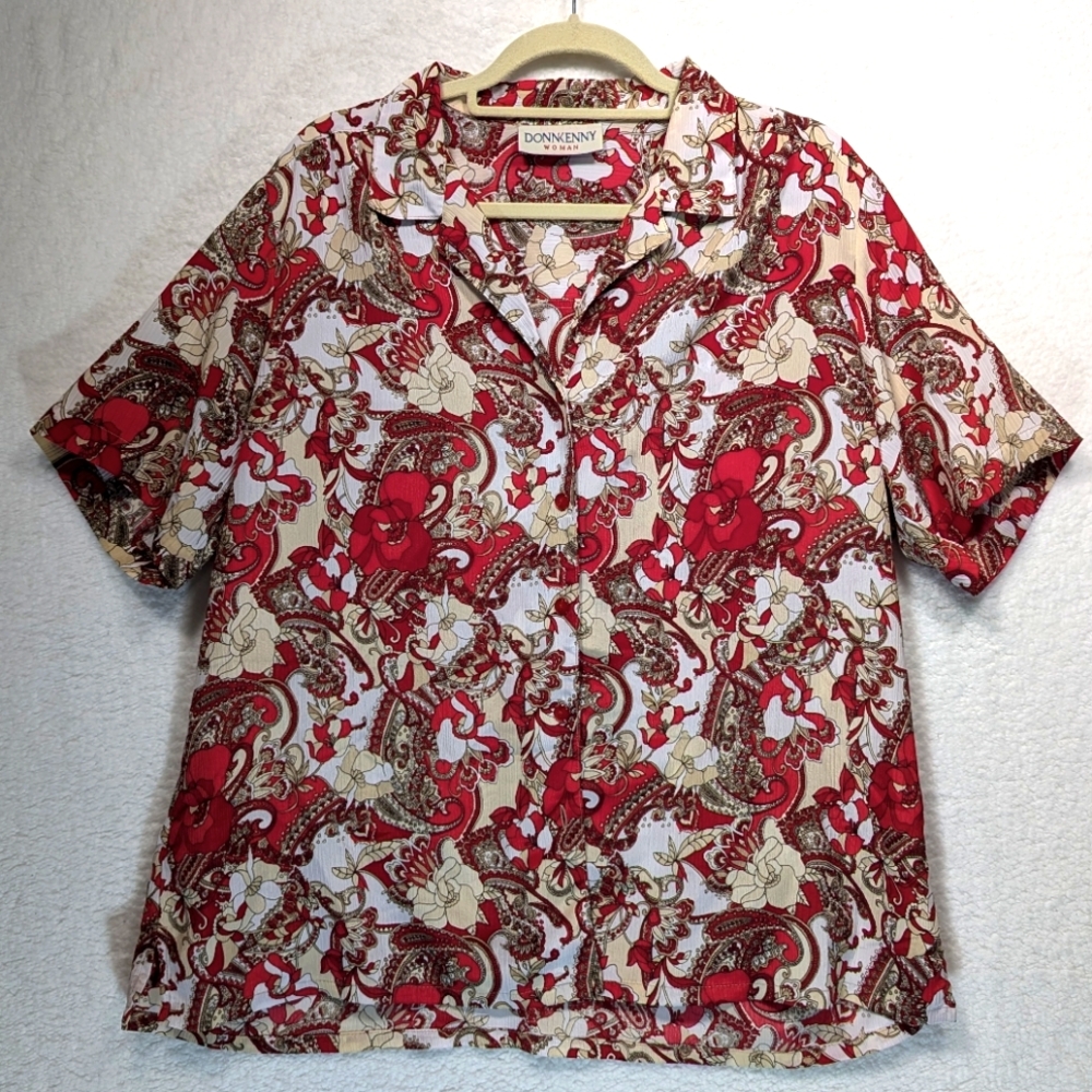4/$75 Donnkenny Woman Floral Paisley Collared Blouse Lightweight Red White